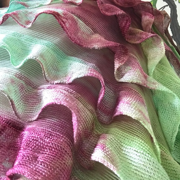 Ruffle shall poncho in a burgundi/vibrant green! - Picture 5 of 5